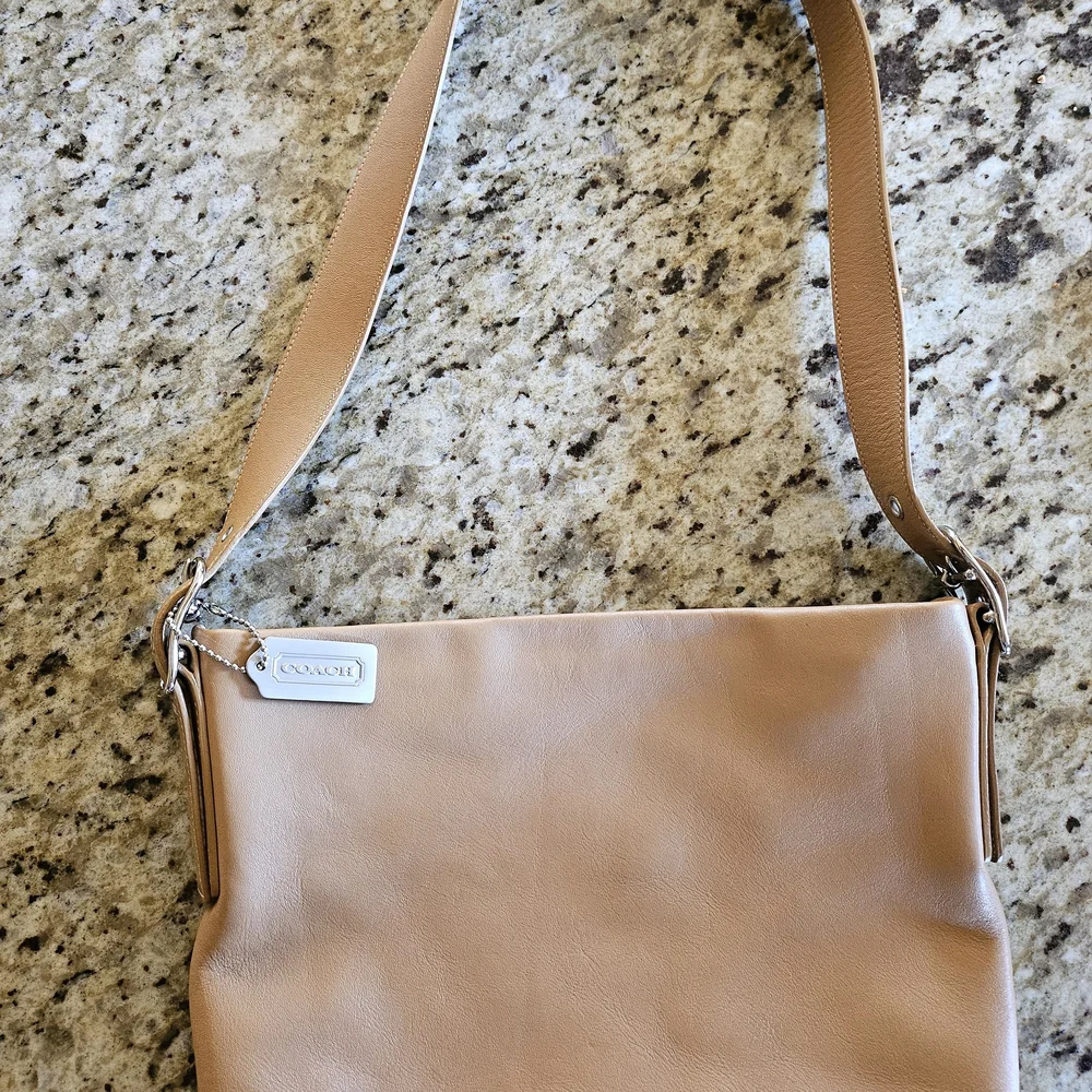 Coach 9186 Vintage Soho Legacy Bag - Picture 2 of 4